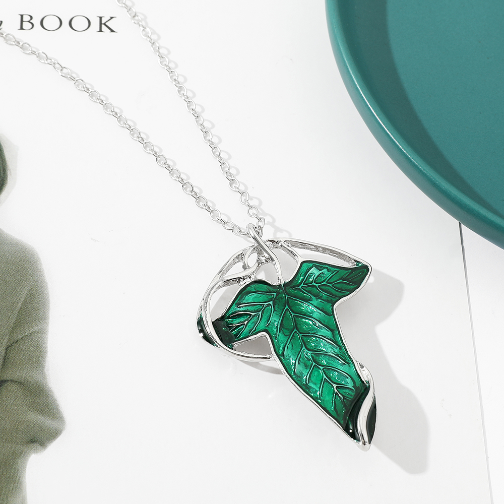 Vintage Green Leaf Pendant Nec - đánh giá và giá Vintage Fashion Guild