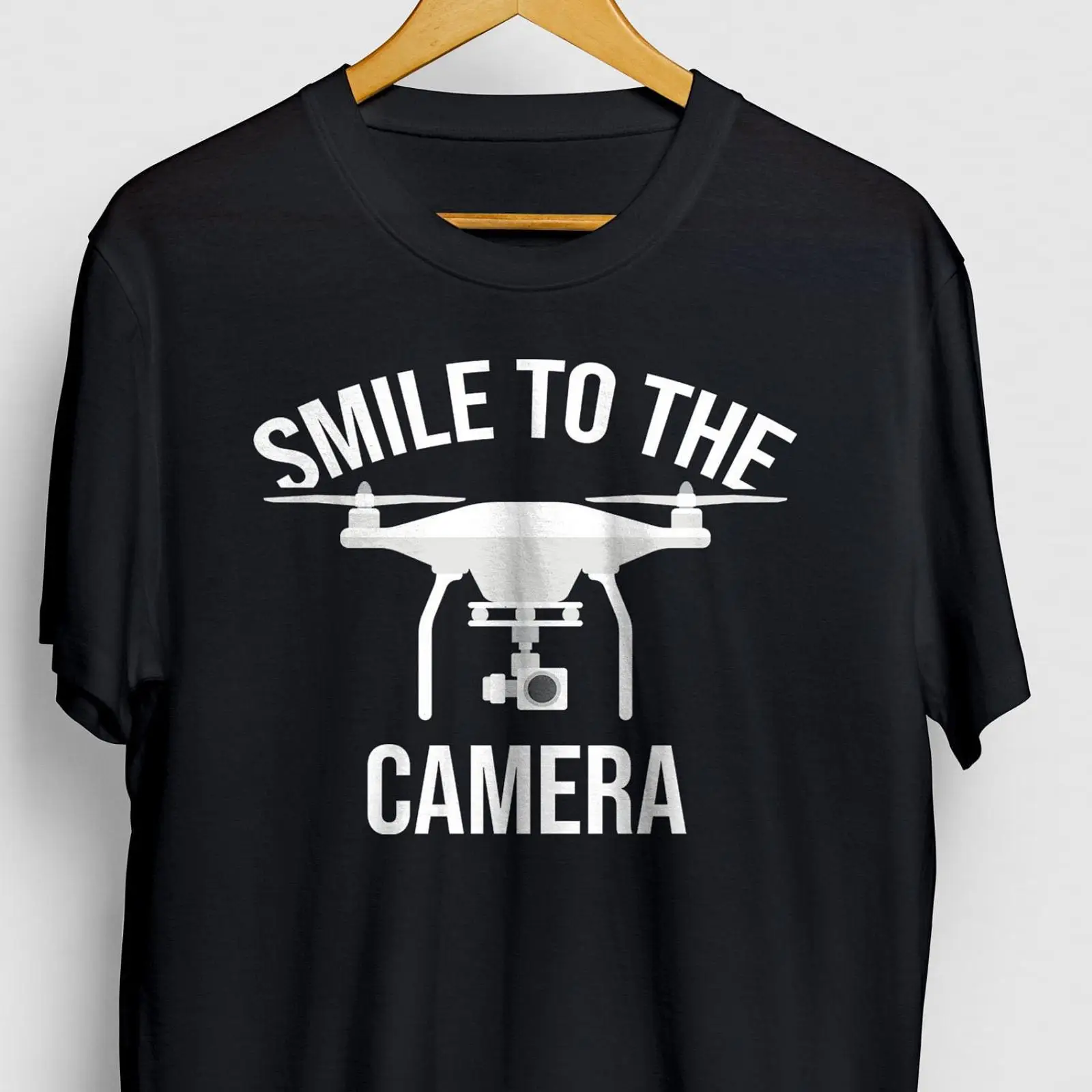 Smile To The Camera Drone Pilo - đánh giá và giá Vintage Fashion Photography