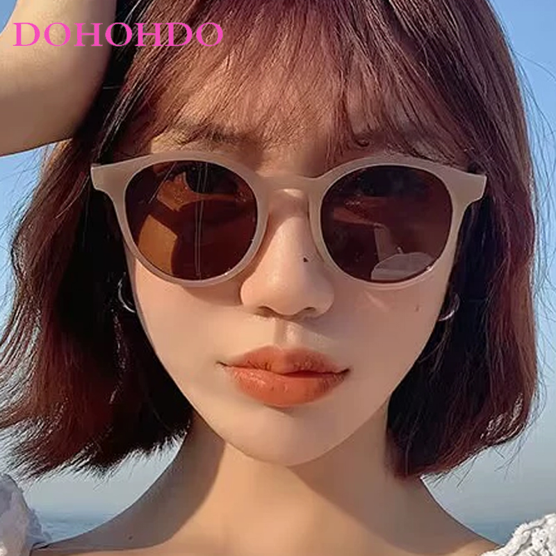 Vintage Classic Oval Sunglasse - đánh giá và giá Vintage Fashion Photography