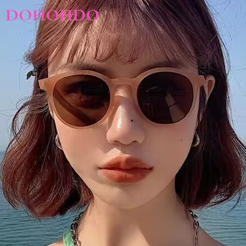 Vintage Classic Oval Sunglasse - đánh giá và giá Vintage Fashion Photography