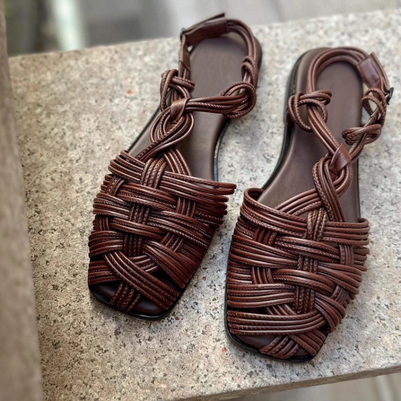 Vintage Hand-woven Flat-bottom - đánh giá và giá Vintage Fashion In 2026