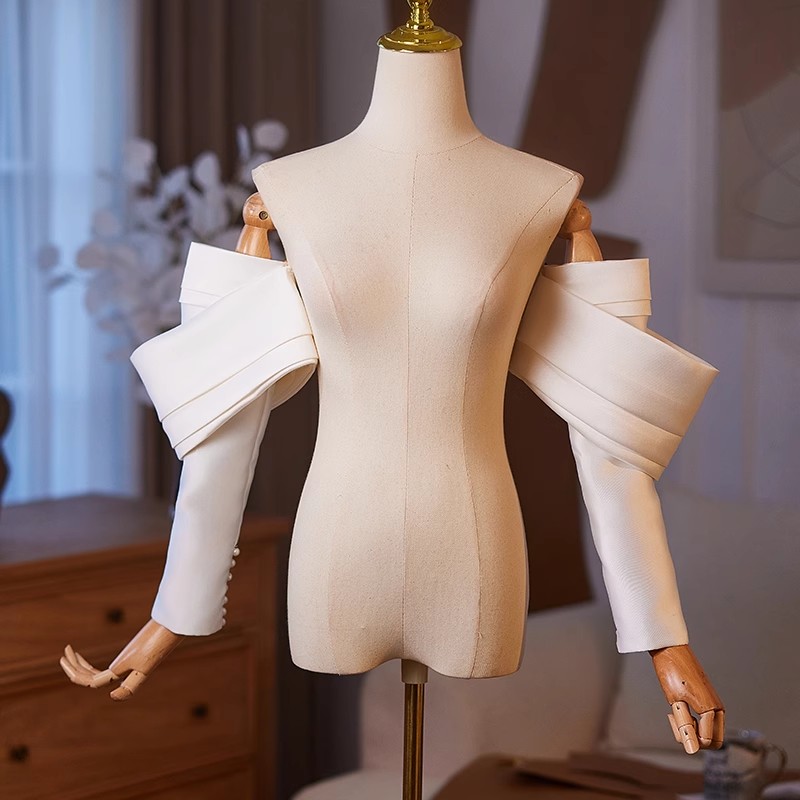 Women's Elegant Designer White - đánh giá và giá Vintage Fashion Photography